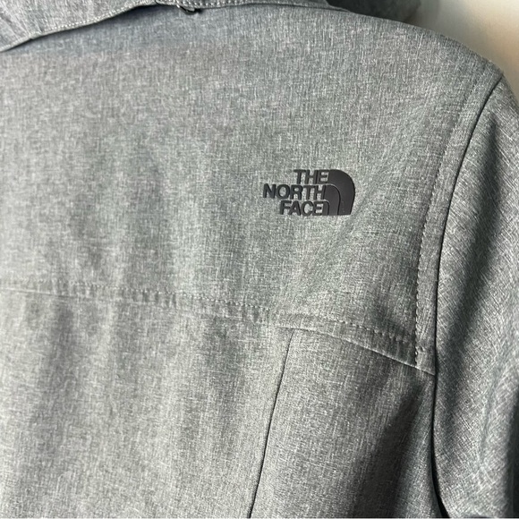 The North Face - Apex Elevation Hooded Rain Jacket - Sz. SP - Picture 8 of 16